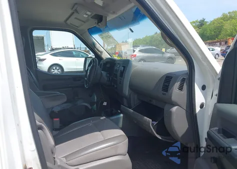 2016 Nissan Nv Cargo Nv1500 S V6 z USA, uszkodzony, nr VIN 1N6BF0KM8GN815130